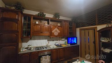 MONOLOCALE A SALERNO