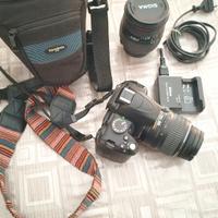 Nikon D3000 + accessori 