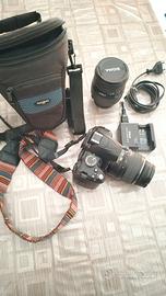 Nikon D3000 + accessori 