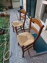 coppia di sedie in legno