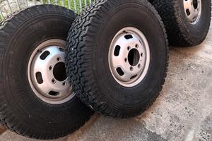 Ruote e copertoni per Daily 4x4