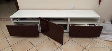 In blocco: tre mobili Ikea serie besta