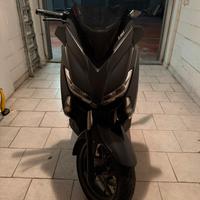 Xmax 250 abs Iron Max
