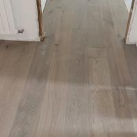 Stock parquet rovere verniciato grigio