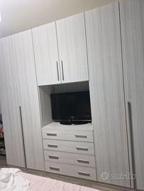 Armadio  con porta tv