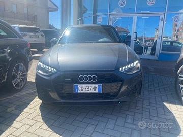 Audi A4 40 TDI quattro S tronic S line edition