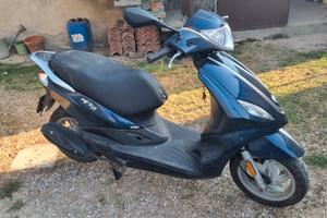 Piaggio Fly 50
