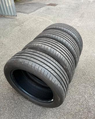 Goodyear 215/50R18 96W per VolkswagenT-ROC