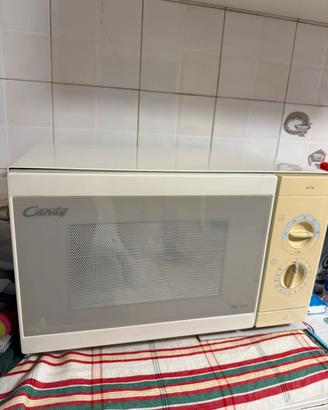 Forno a micronde candy