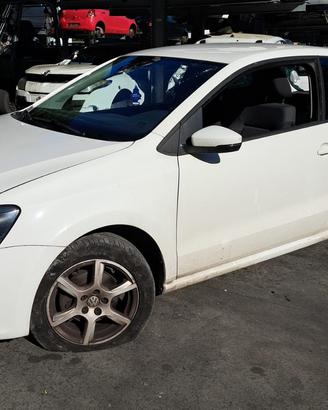 VW POLO 2011 SOLO PER RICAMBI