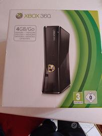 XBOX 360, 2 CONTROLLER E 25 GIOCHI 