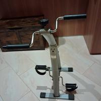 cyclette per gambe e braccia,