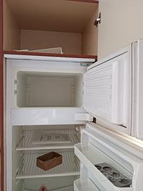 Frigo da incasso con mobile