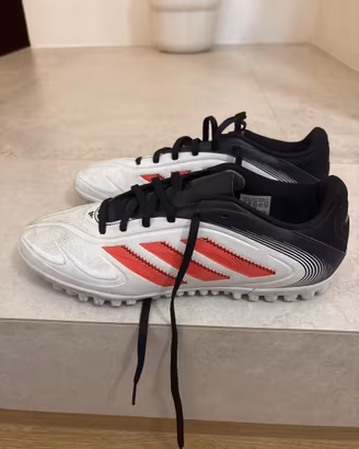 Scarpe calcetto sintetico