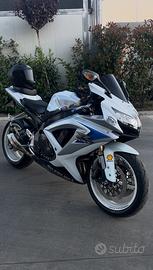 Gsx-r 600 k8