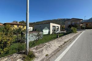 MULTILOCALE A GUALDO TADINO