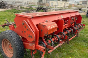 Seminatrice taarup 3 metri di lavoro