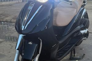 Piaggio BEVERLY 500 Cruiser