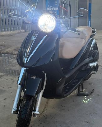 Piaggio BEVERLY 500 Cruiser