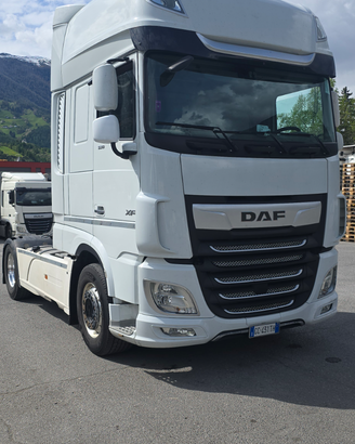 Daf XF 530 con intarder