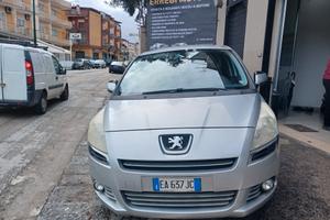 Peugeot 5008 1.6 HDi 7 POSTI