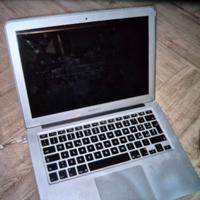 MacBook Air (13", 2017)