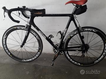 Bicicletta da corsa C4 class carbon
