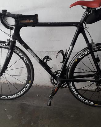 Bicicletta da corsa C4 class carbon