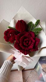 Bouquet rose fatto a mano con scovolini creativi