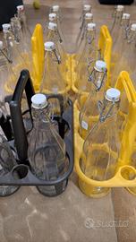 24 bottiglie di vetro con tappo e portabottiglie