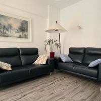 Poltrone e sofà due divano in pelle