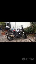 Honda nc750x travel edition dct