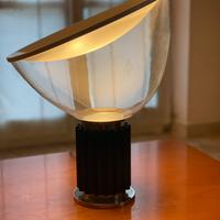 Flos - Taccia Small nera, Lampada da tavolo