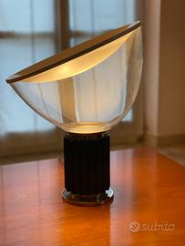 Flos - Taccia Small nera, Lampada da tavolo