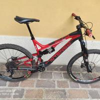 Bici da enduro INTENS tracer 275