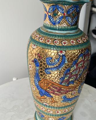 Vasi decorati a mano