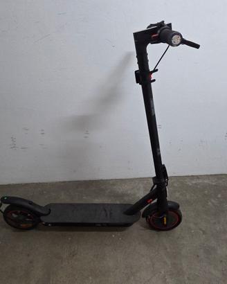 Monopattino elettrico vivo v25