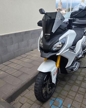 Cupolino fumè MALOSSI Sport Screen per Peugeot XP