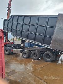 SEMIRIMORCHIO CON GRU - TIPO CANGURO