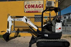 Miniescavatore BOBCAT E26 GIROSAGOMA