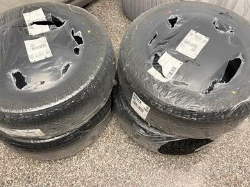 Gomme 255/55 R18 H109