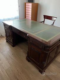 Scrivania bifacciale in stile inglese