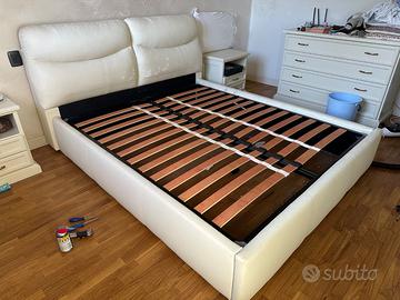 Letto matrimoniale con contenitore