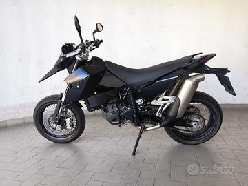 KTM 690 Supermoto 2010