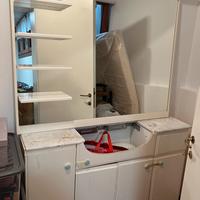 Mobile bagno con specchiera