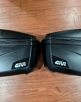 Bauletti laterali GIVI Monokey Cruiser da 22 litri