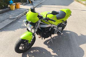 Triumph Speed triple 955