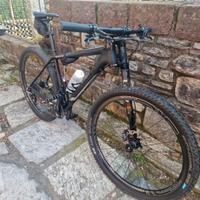 MTB Cannondale fsi Black Inc 29