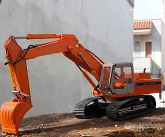 modellino escavatore fiat hitachi
