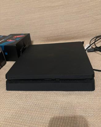 Playstation 4 + 3 gamepad + 7 giochi